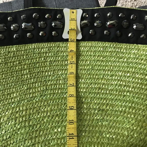 Beautiful Lime Green Studded Tote - Picture 13 of 13
